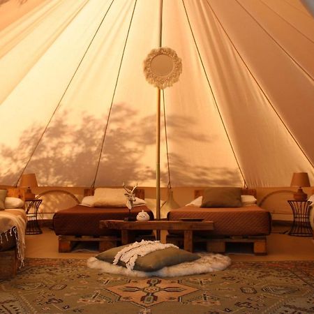 Отель Golden Camp Фалерна Экстерьер фото